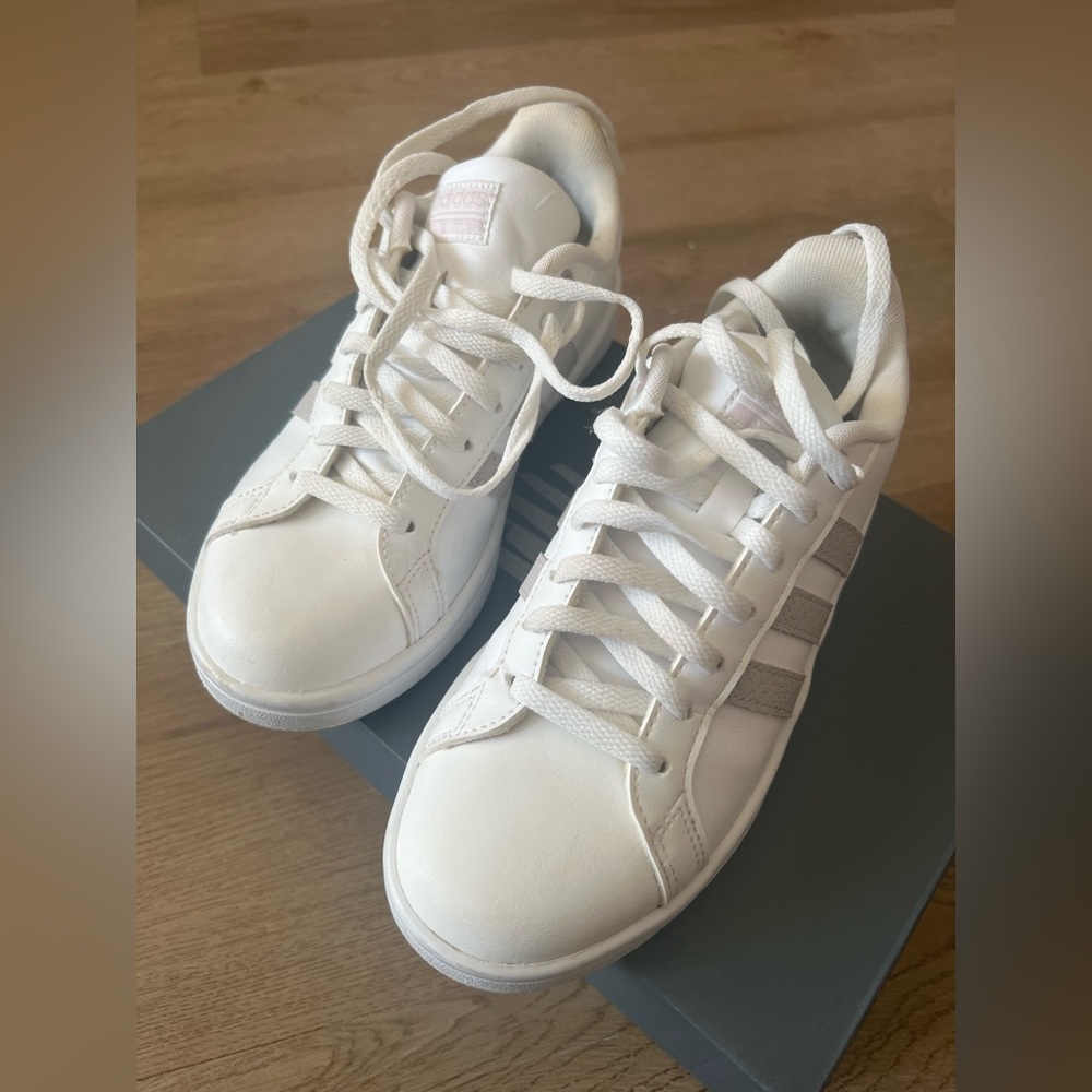 Adidas women sneakers 6